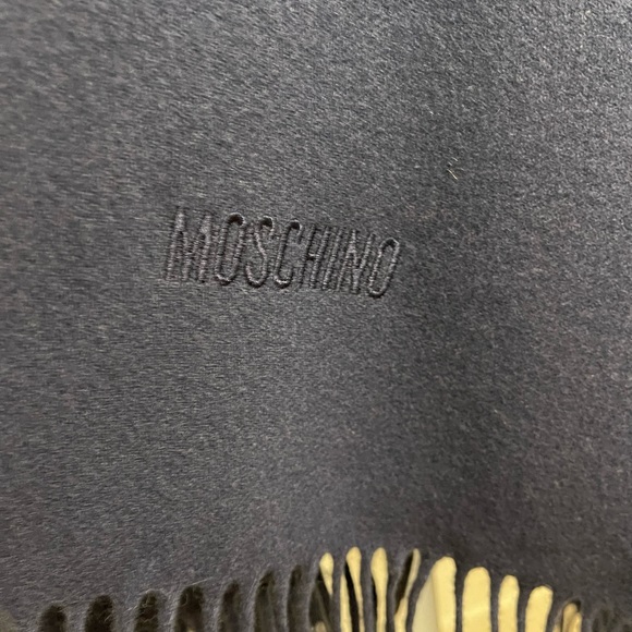 NWT Authentic Moschino Cape in 💯% Lana Merino Extra Fine Wool in Navy - Picture 8 of 10